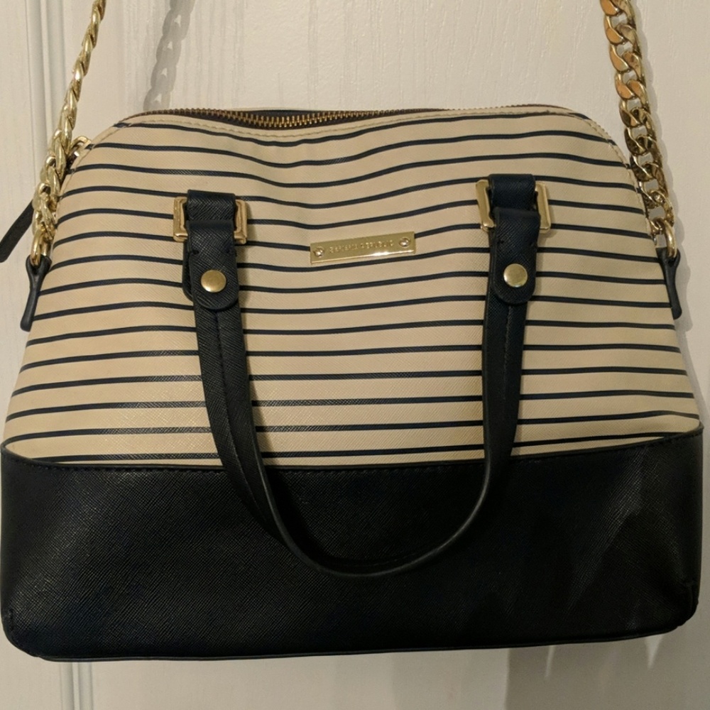 Purse - Picture 2 of 4